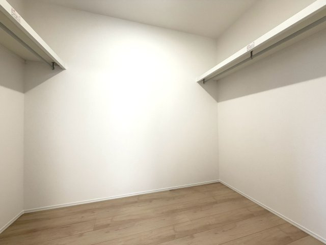 【新築戸建】札幌市西区西野6条5丁目3棟の収納|ウォークインクローゼット(同仕様物件)
