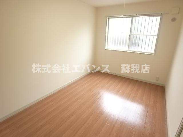 【洋室】 | スプリングチェリーⅠ | 使い勝手のいい洋室です