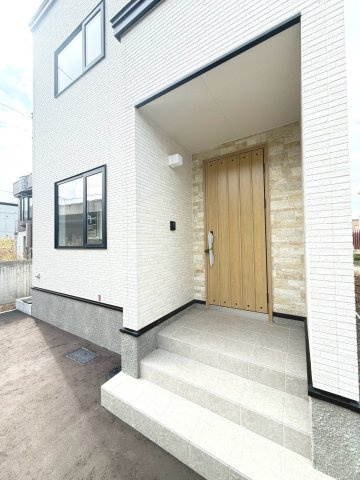 【新築戸建】札幌市西区西野6条5丁目3棟の玄関|同仕様物件