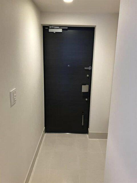 プレミスト佃二丁目の玄関