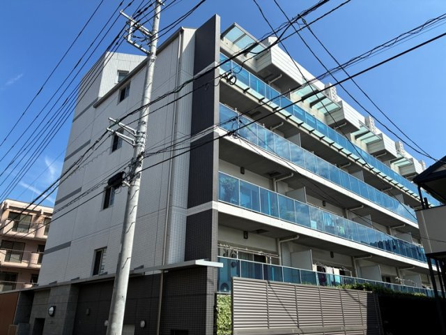 リビオ綱島イーストコートの外観