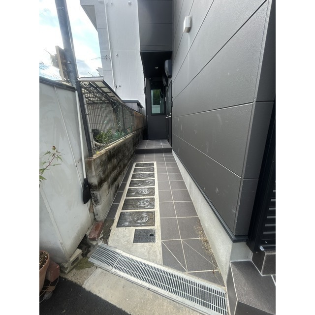 D-008のその他