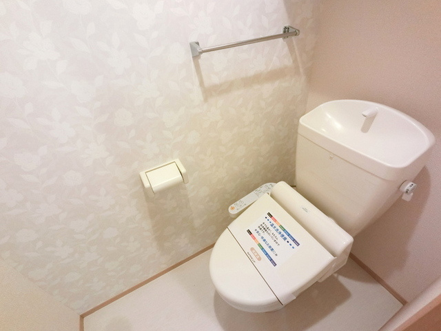 ムーンライト　Ｂのトイレ|温水洗浄便座付きトイレです。