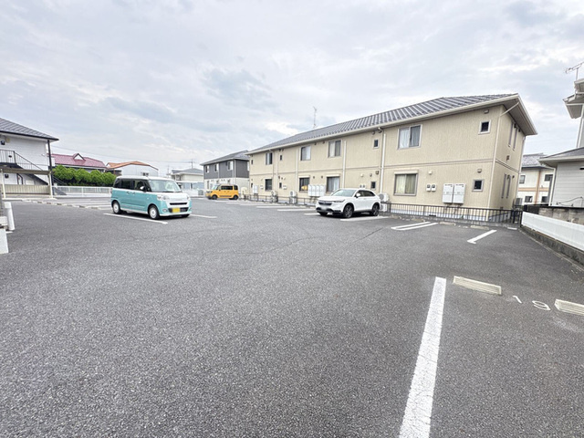ハッピーネスの駐車場|駐車場