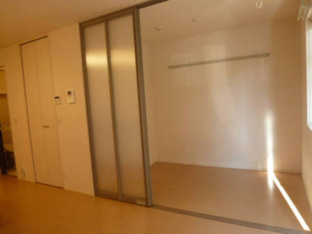 セプトガーデン大渡町の内装|1F 南洋室2