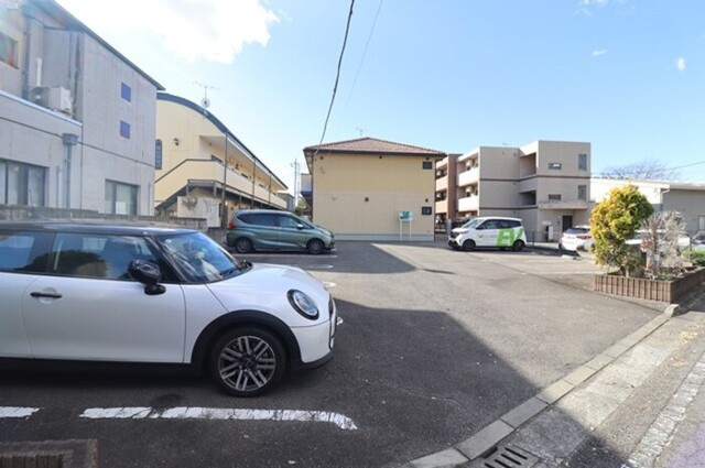 セプトガーデン大渡町の駐車場|駐車場