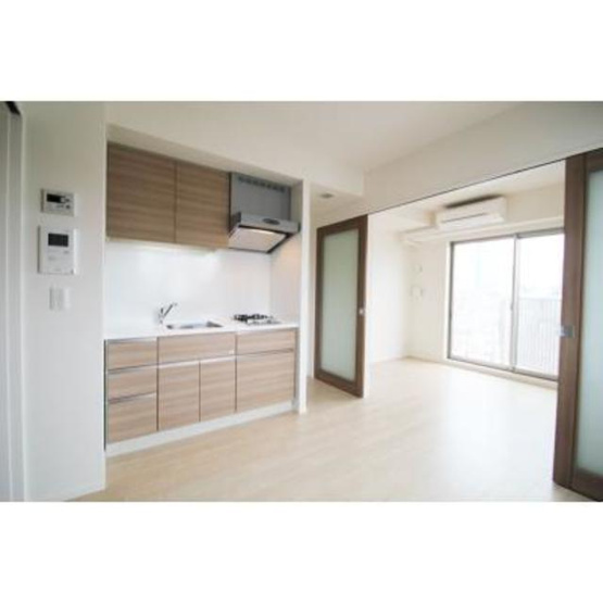 【居間・リビング】 | パークアクシス浅草橋二丁目 | ※写真は同タイプ住戸です。