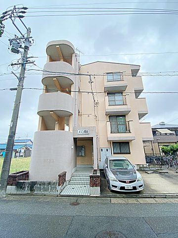 メゾン鶴里の外観