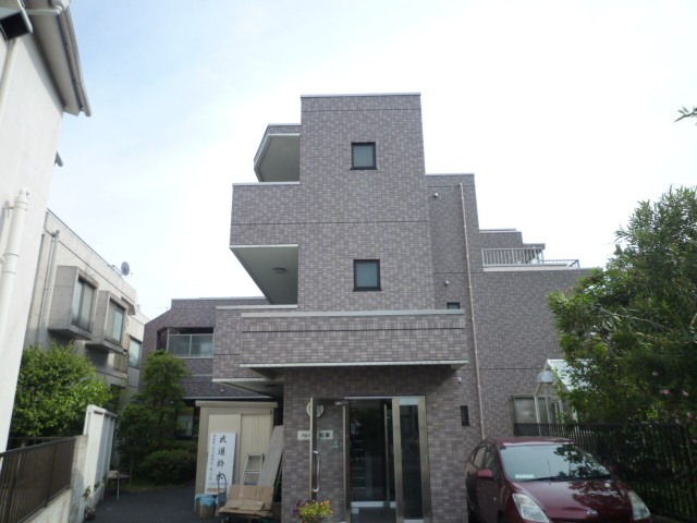 アルパイン松原の外観
