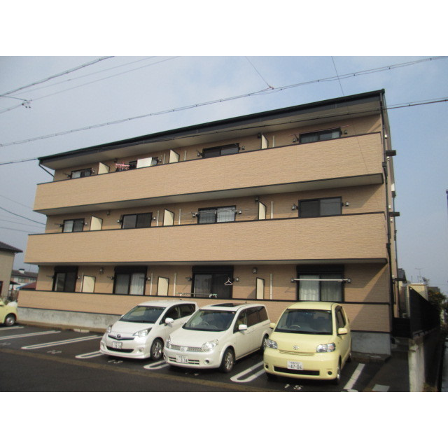 岐阜市南鶉２丁目のアパートの外観