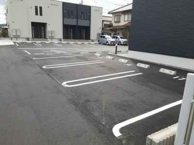 【駐車場】 | セレッソ・バージェ