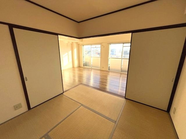サニーコート暁の和室