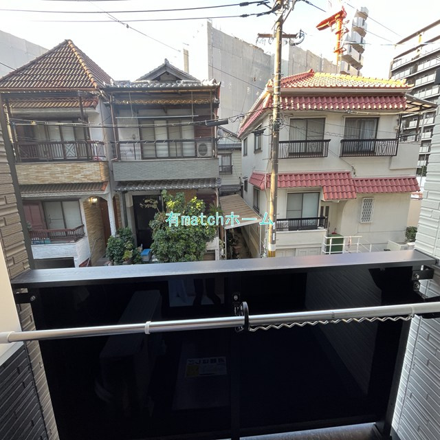 京橋フォーシーズンズのバルコニー