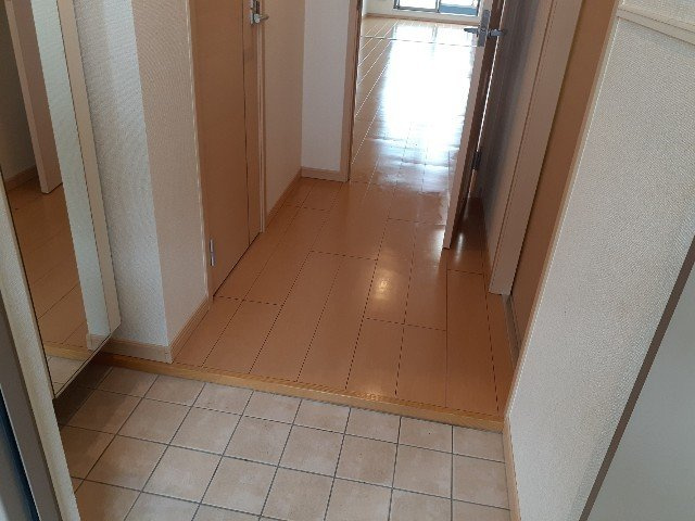 メイフェア　ベルの玄関