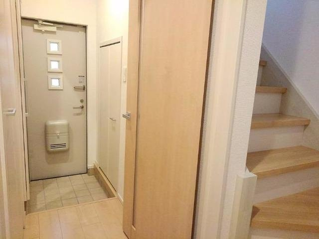 ドゥ　メゾンの玄関
