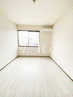 【居間・リビング】 | ワダエステートナカヤ | 洋室のお部屋です。