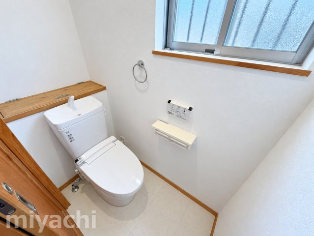 藍住町奥野戸建1のトイレ