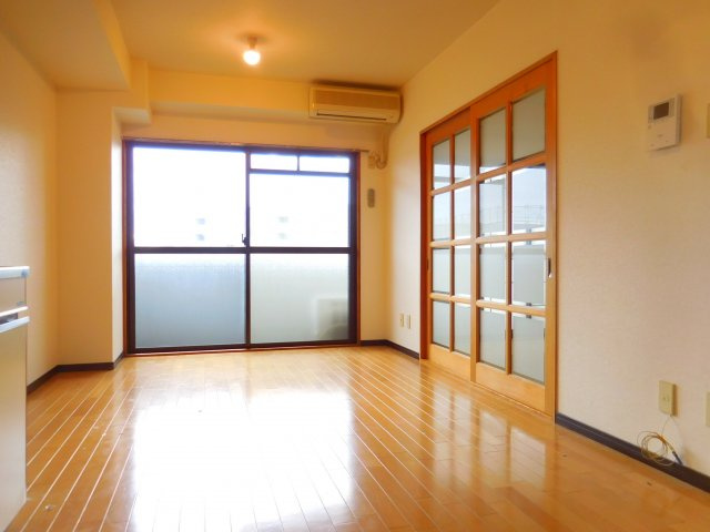 高槻市唐崎西２丁目の賃貸マンションの内装