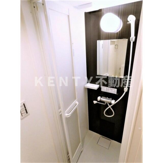 【シャワールーム】 | ＴＨＥ　ＲＯＯＭ’Ｓ大森町駅前 | シャワーを浴びることができます
