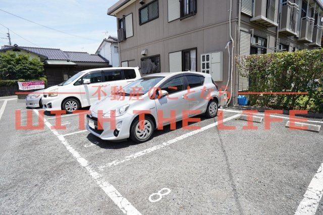 フォーサム・コガ【キャッシュバック対象物件】の駐車場|駐車場があります
