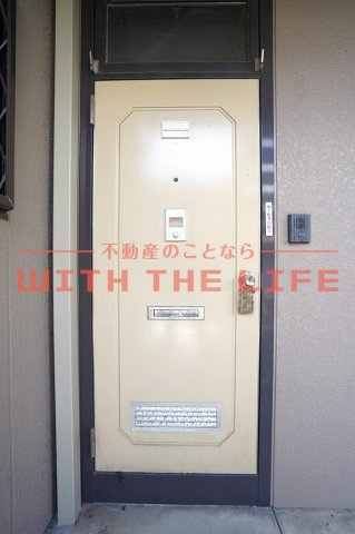 フォーサム・コガ【キャッシュバック対象物件】の玄関|きれいな玄関です