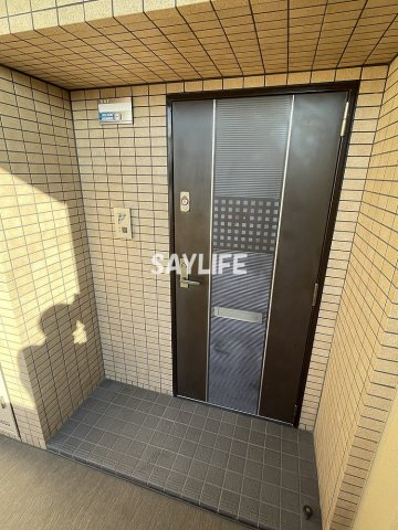メゾンパルフェートのエントランス