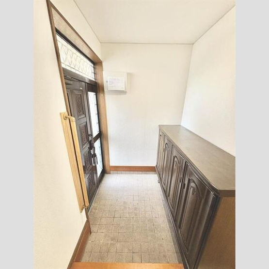 【玄関】 | 鳩岡2丁目戸建