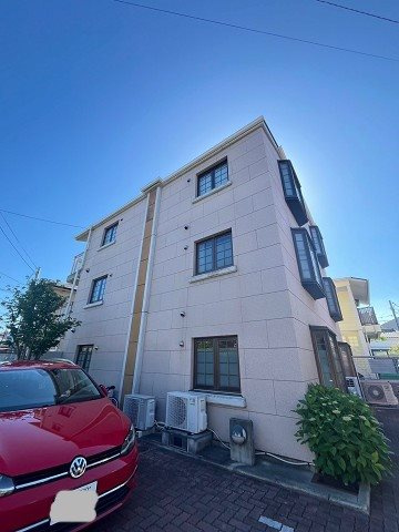 パラドス甲東園の外観