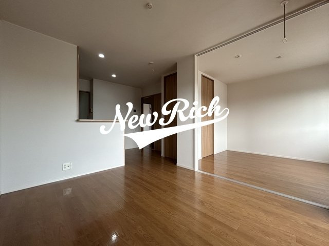 藤岡市立石のアパートの内装