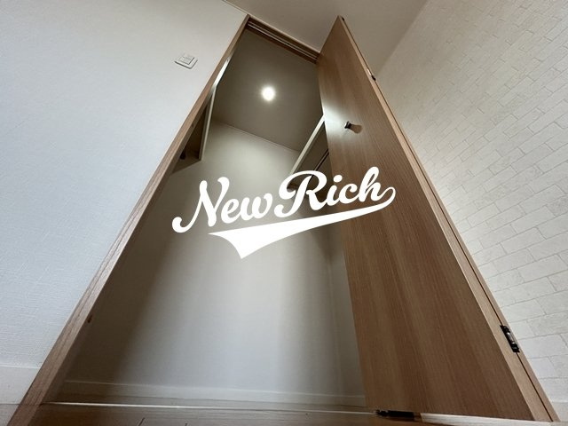 藤岡市立石のアパートの収納