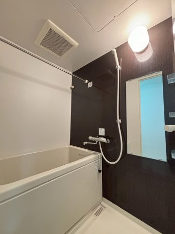 エスライズ難波EASTの浴室