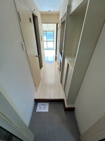 アート永和青木の玄関