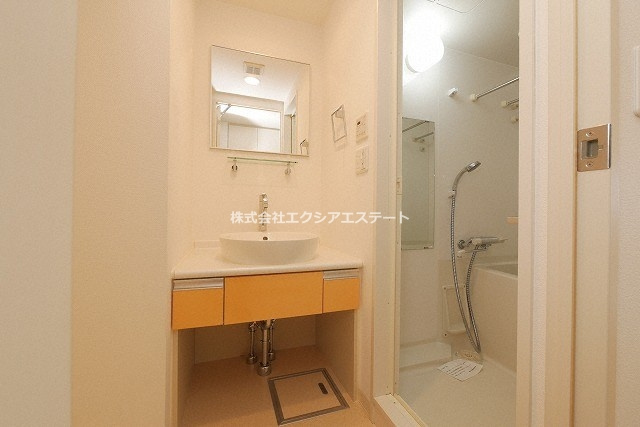 セレッソコート上本町EASTの洗面所