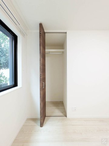 杉並区宮前2丁目戸建の収納|小物を収納するのに便利です