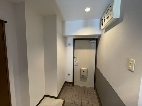 ヴィアーレマルフク南館の玄関