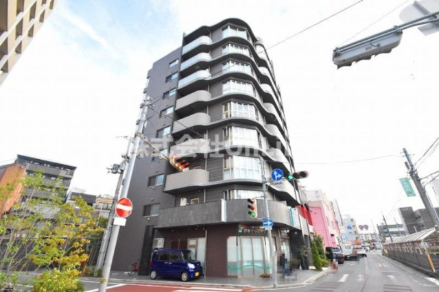 プレミアム菱屋西の外観
