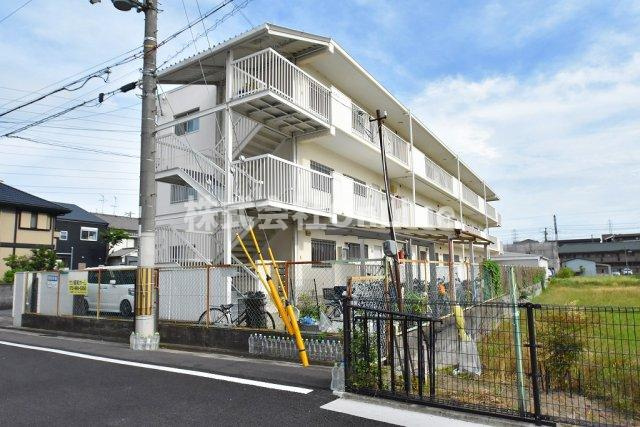 サンハイツ旭ヶ丘の外観