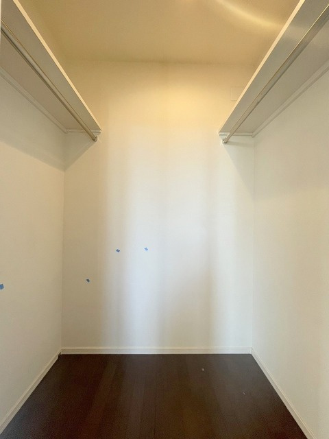 クレセール南青山の収納|★ウォークインクローゼット★