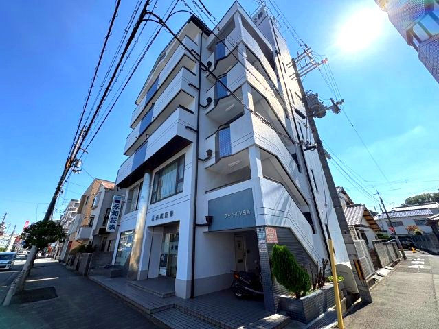 アーベイン白鳥の外観