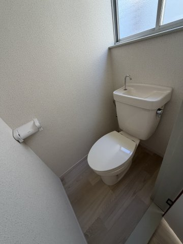 上神田二階建貸家のトイレ