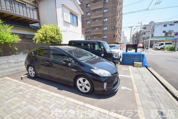 ＭＥＫＳＴ-１の駐車場