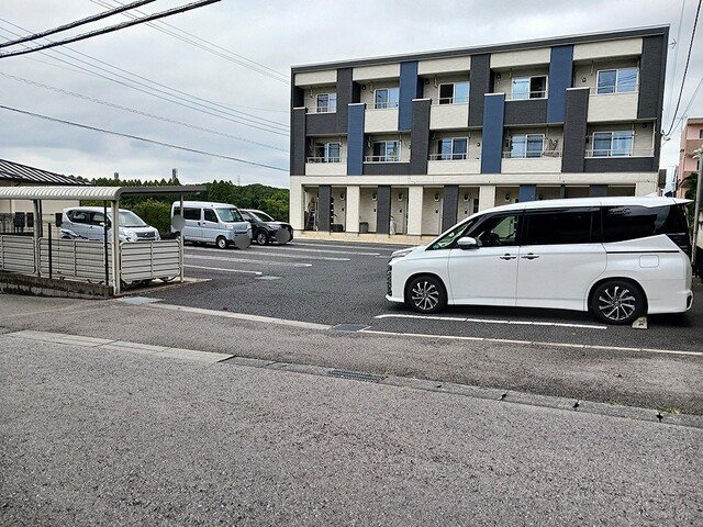 レガーメ　清原台の駐車場