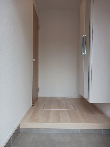 スカイ・ヒルの玄関
