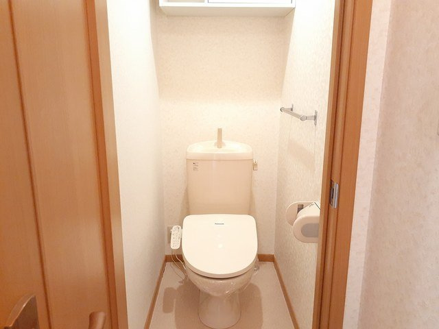 パストラルＢのトイレ|ゆったりとした空間のトイレです