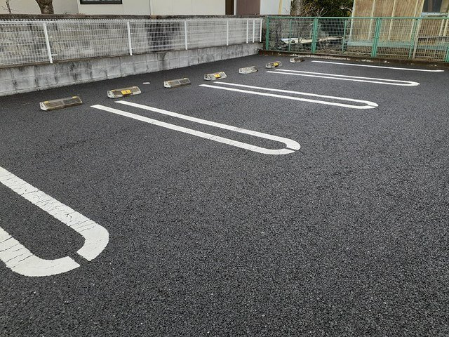 ラフィーネの駐車場|カースペースがあります