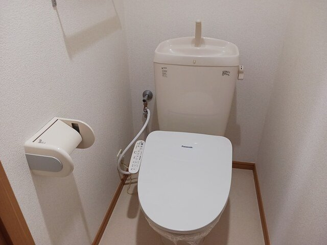 プラシード　Ｕ・Ｉのトイレ|落ち着いた色調のトイレです