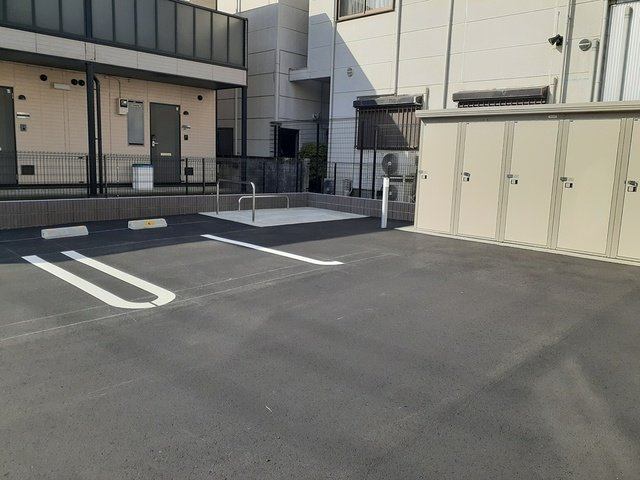 グレース　メロウ　Ｃの駐車場|駐車場があります