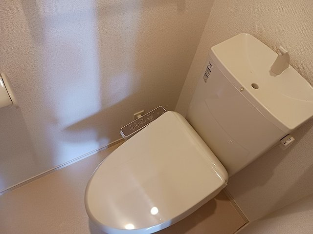 サンライズガーデン　Ｄのトイレ|ゆったりとした空間のトイレです