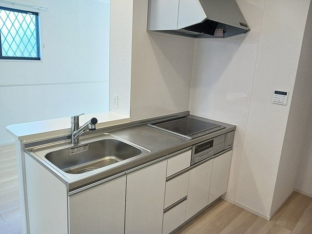 グランデ　パシエのキッチン|コンパクトなキッチンで掃除もラクラク