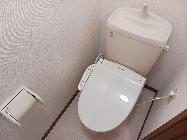 パルテールＢのトイレ|ゆったりとした空間のトイレです